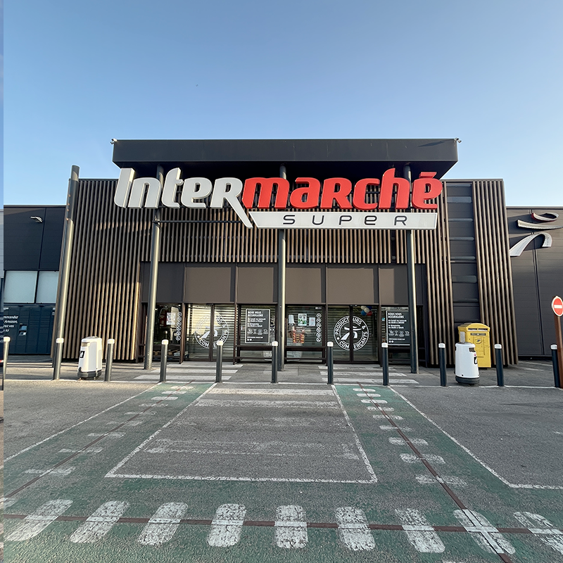 Facade Renovation Intermarché Six Fours les plages 2